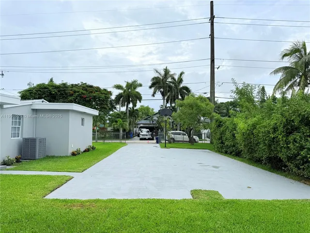 $695,000 | 4340 Southwest 19th Street, West Park, FL 33023