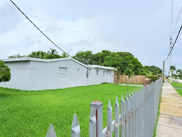 $695,000 | 4340 Southwest 19th Street, West Park, FL 33023