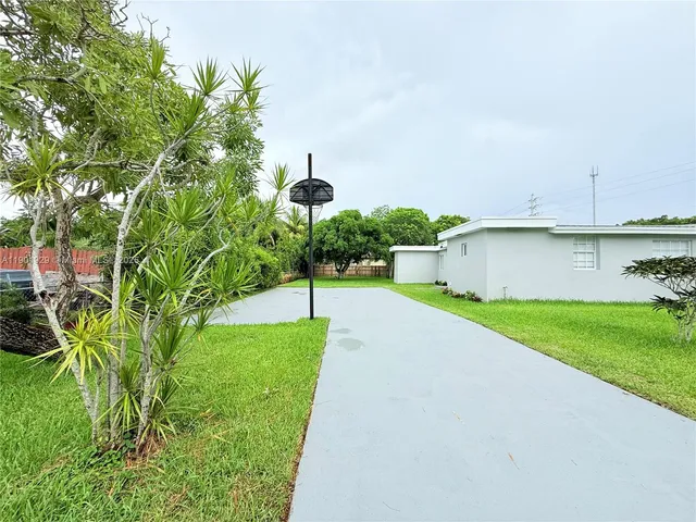 $695,000 | 4340 Southwest 19th Street, West Park, FL 33023