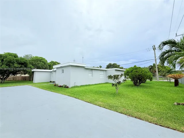 $695,000 | 4340 Southwest 19th Street, West Park, FL 33023