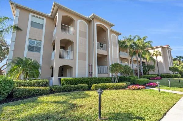 $5,500 | 2730 Cypress Trace Circle, Unit 2812, Naples, FL 34119