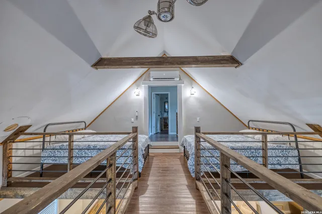 $525,000 | 1674 Flat Rock Road, Rio Frio, TX 78879