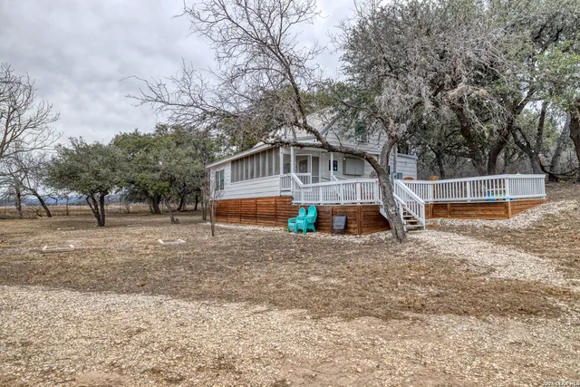 $525,000 | 1674 Flat Rock Road, Rio Frio, TX 78879