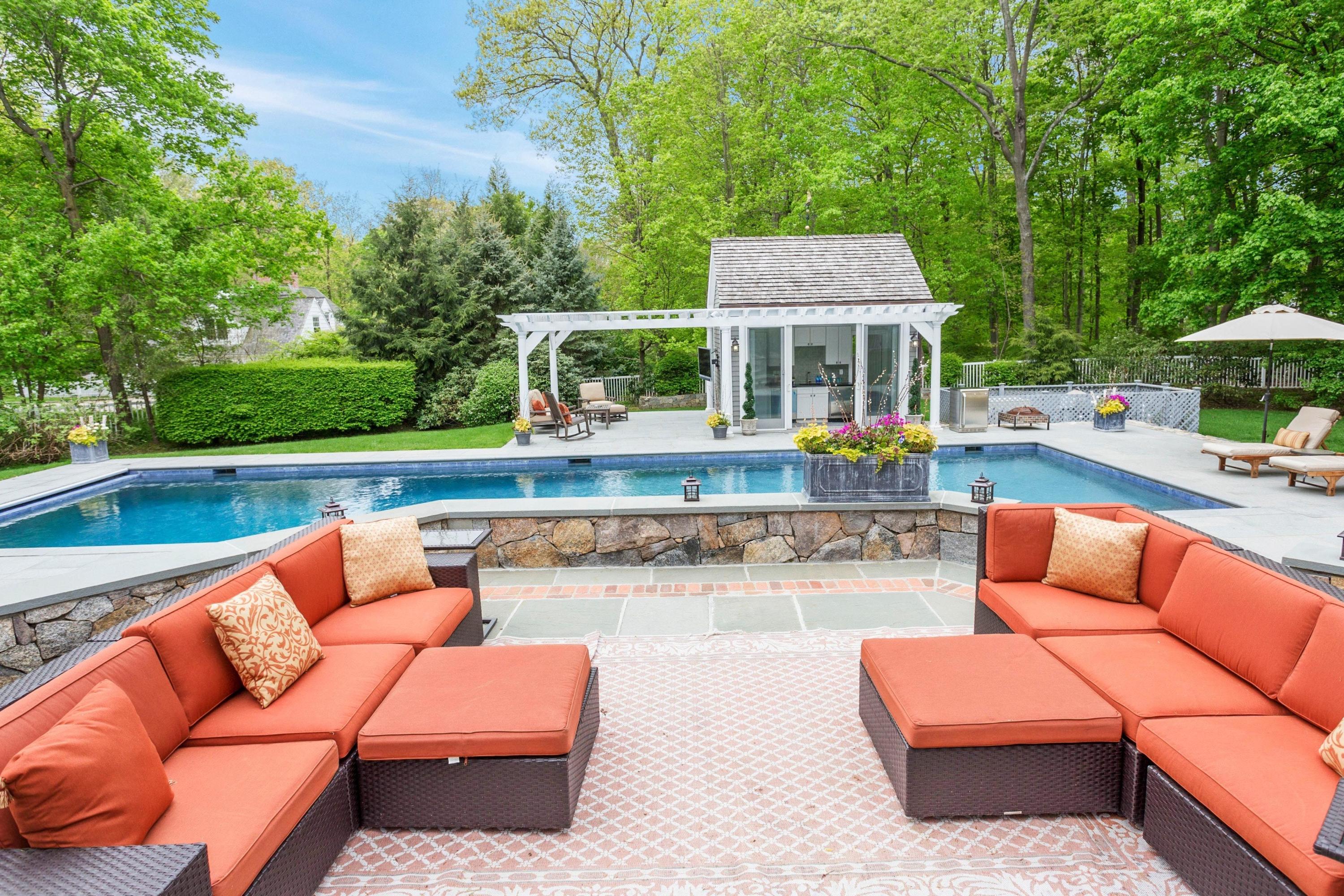 495 Hollow Tree Ridge Road Darien, CT 06820 - Photo 28 of 33 a outdoor living space with furniture and a garden