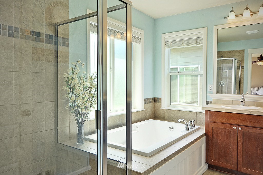 3806 183rd Place Southeast Bothell, WA 98012 - Photo 11 of 18 Gallery Image 11