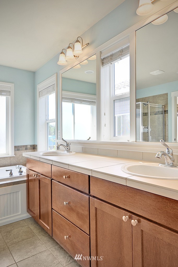 3806 183rd Place Southeast Bothell, WA 98012 - Photo 12 of 18 Gallery Image 12