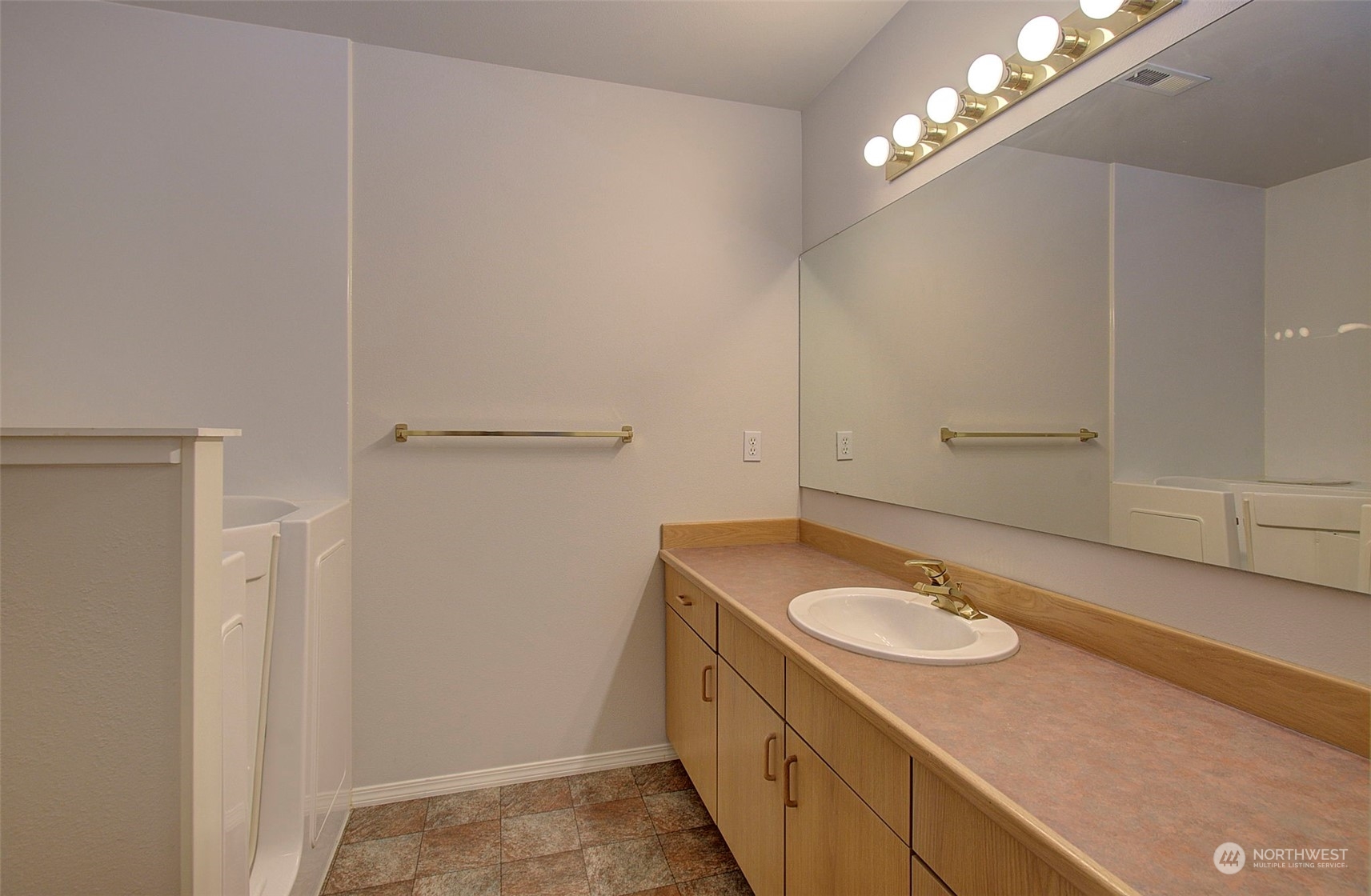 2217 Northeast 179th Street, Unit N25 Ridgefield, WA 98642 - Photo 27 of 33
