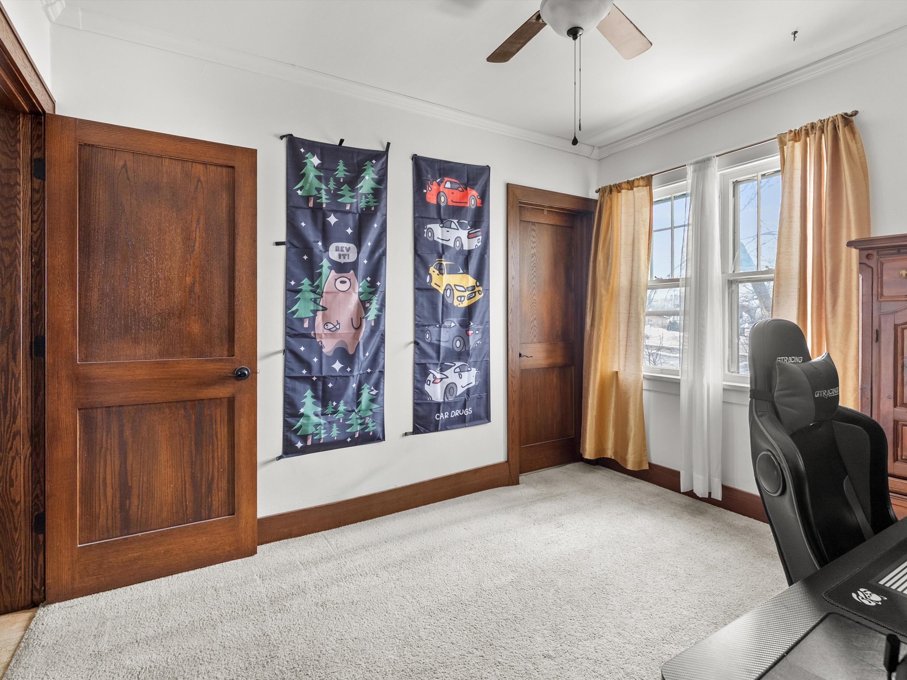 1014 South 20th Street Manitowoc, WI 54220 - Photo 6 of 22 10-010_2781592_09554