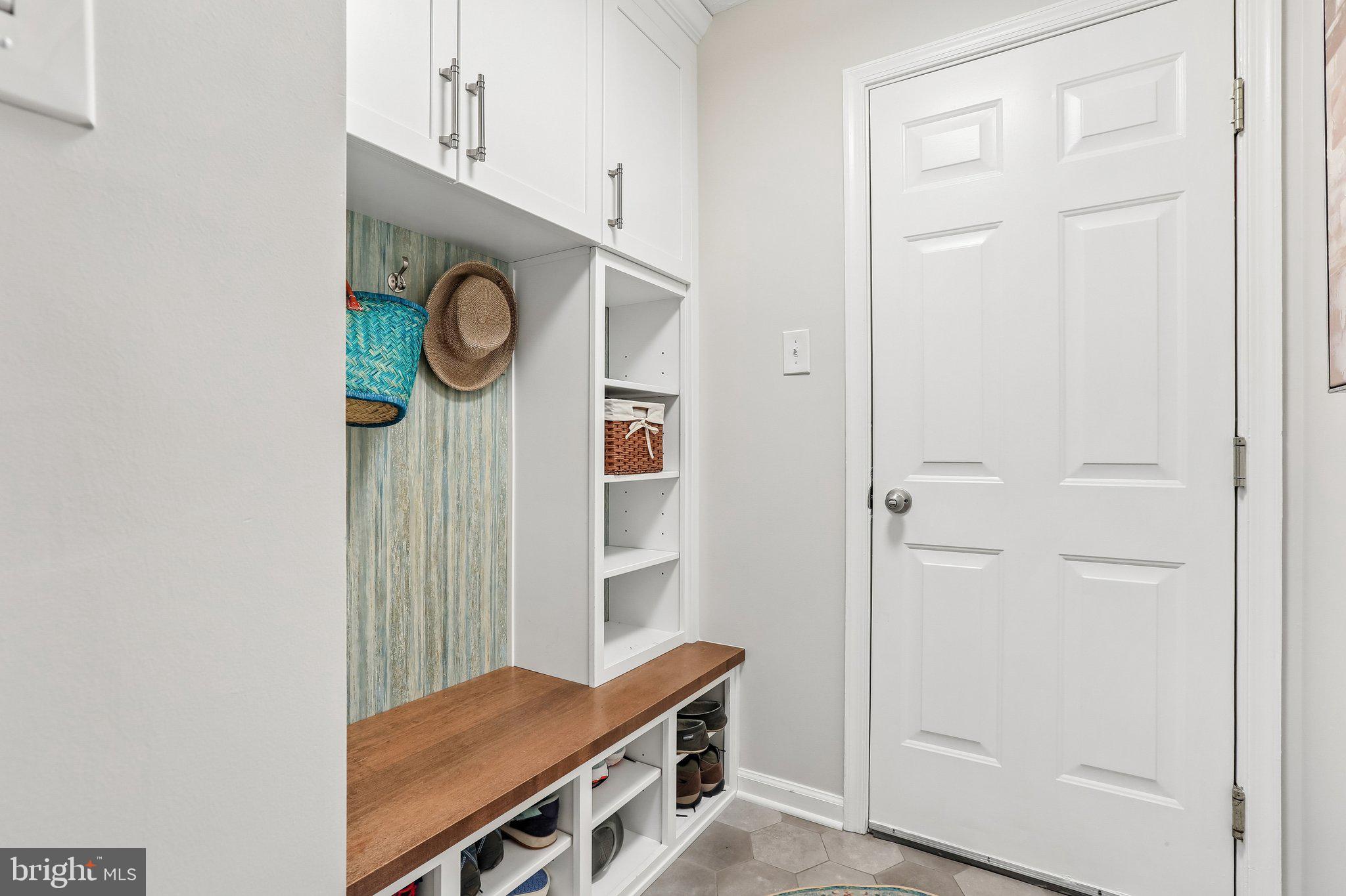 6120 Samuel Road New Market, MD 21774 - Photo 17 of 66 Mud Room