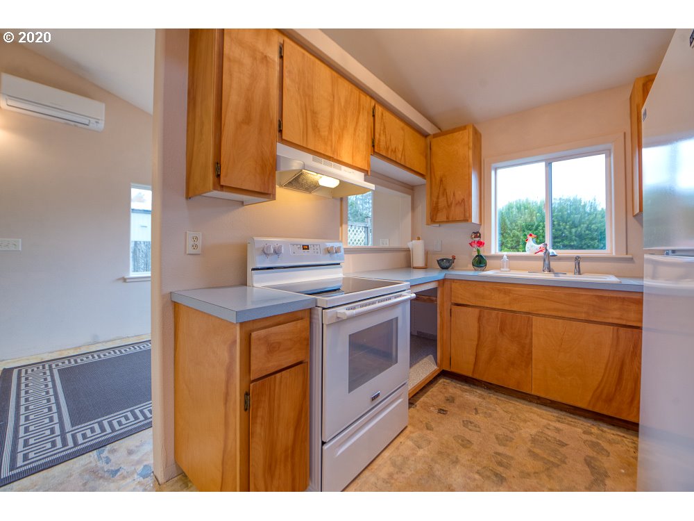 63487 South Barview Road Coos Bay, OR 97420 - Photo 15 of 32 Gallery Image 15