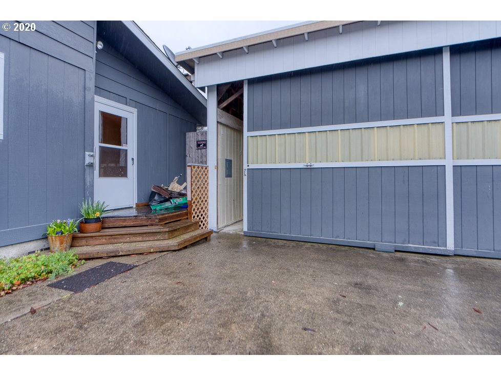 63487 South Barview Road Coos Bay, OR 97420 - Photo 23 of 32 Gallery Image 23