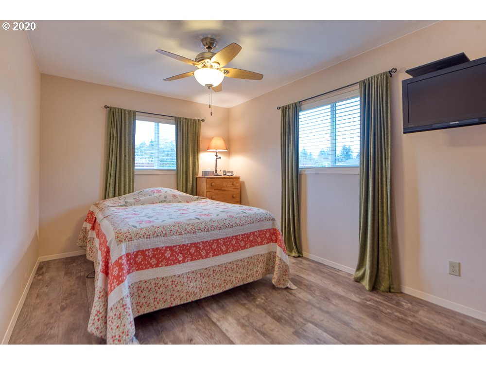 63487 South Barview Road Coos Bay, OR 97420 - Photo 6 of 32 Gallery Image 6