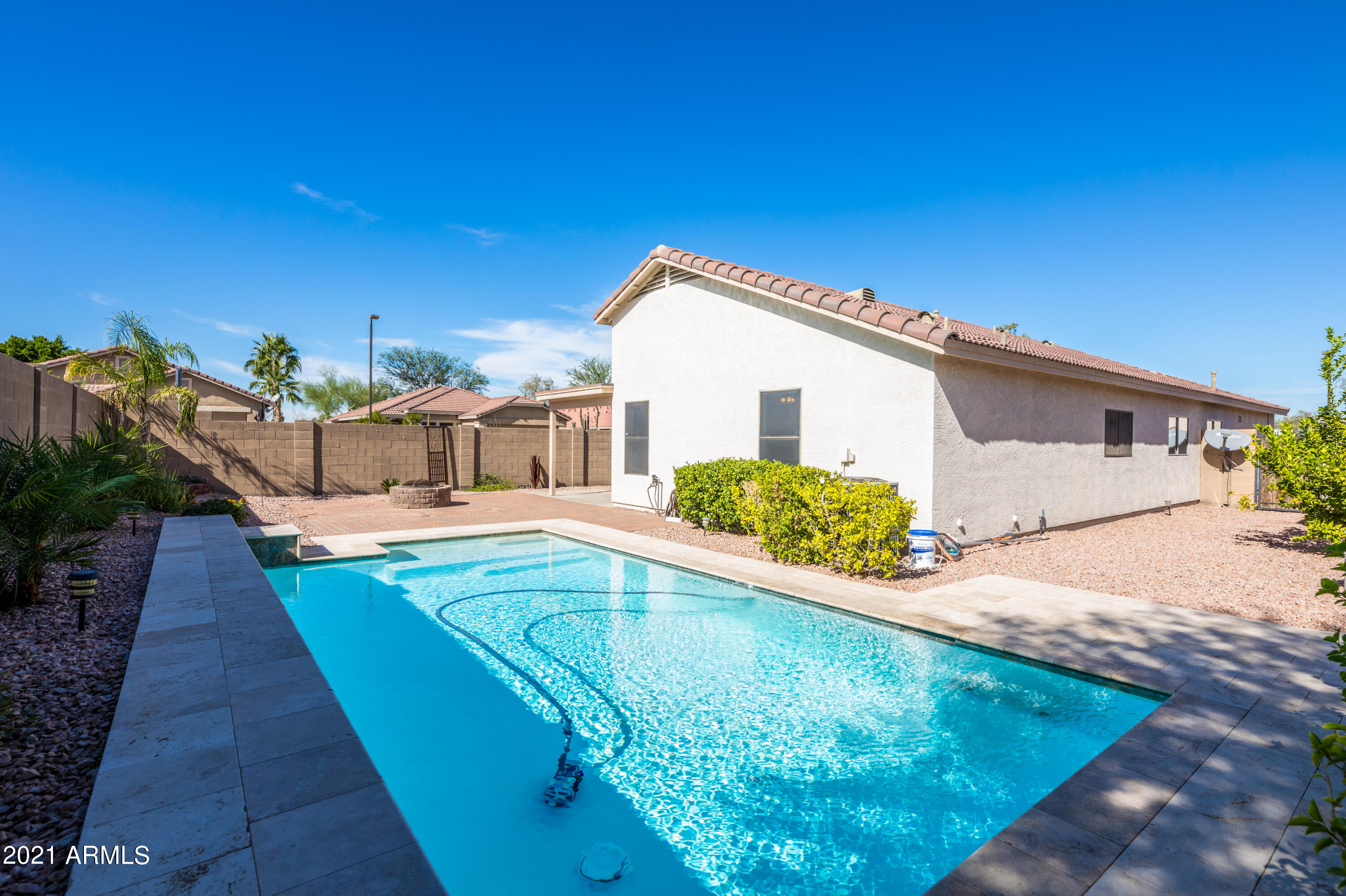 905 East Pedro Road Phoenix, AZ 85042 - Photo 17 of 19 905 pool