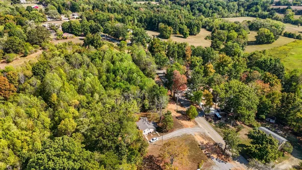 $249,900 | 833 Grays Chapel Road, Southside, TN 37171