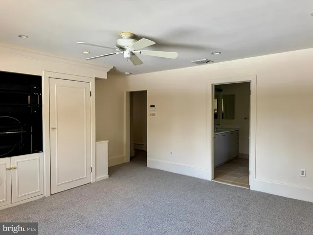 $4,000 | 8233 Fairview Road, Elkins Park, PA 19027