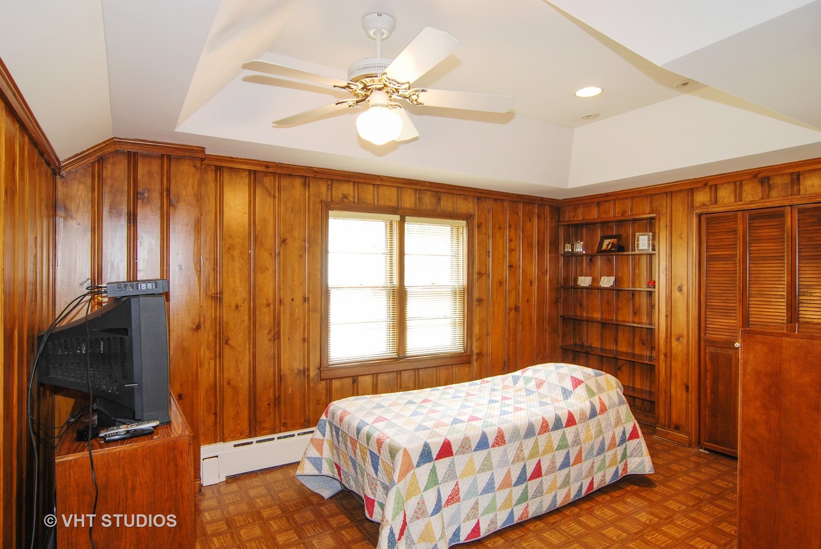 304 Blackhawk Road Riverside, IL 60546 - Photo 12 of 20