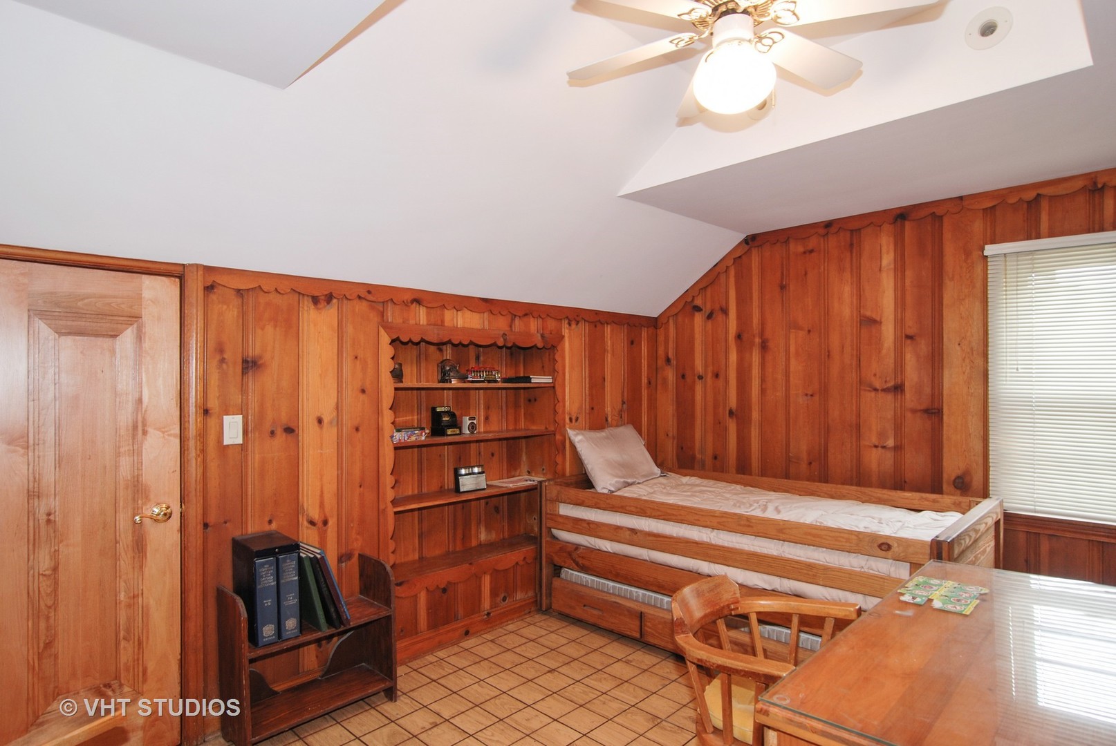 304 Blackhawk Road Riverside, IL 60546 - Photo 13 of 20