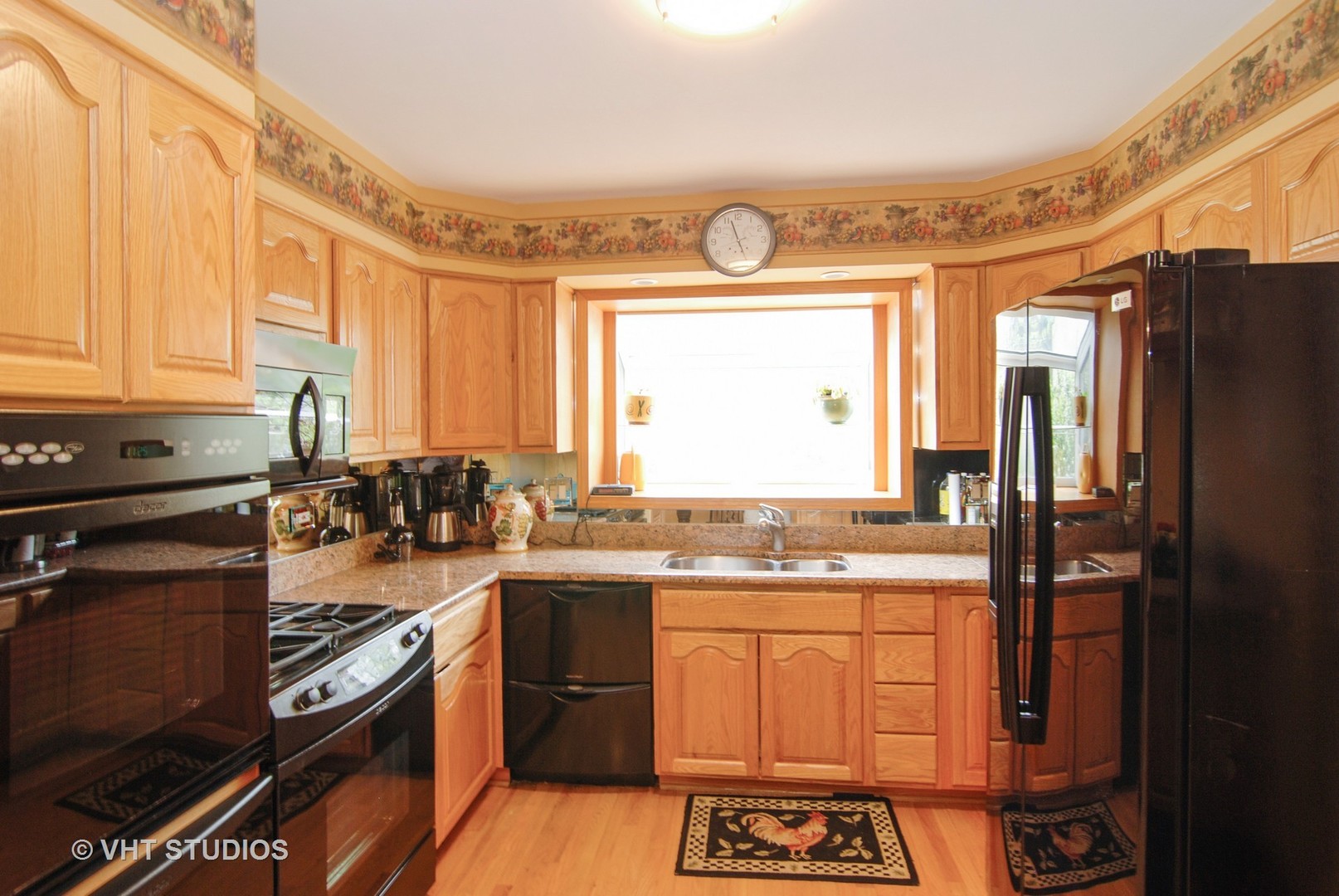 304 Blackhawk Road Riverside, IL 60546 - Photo 7 of 20