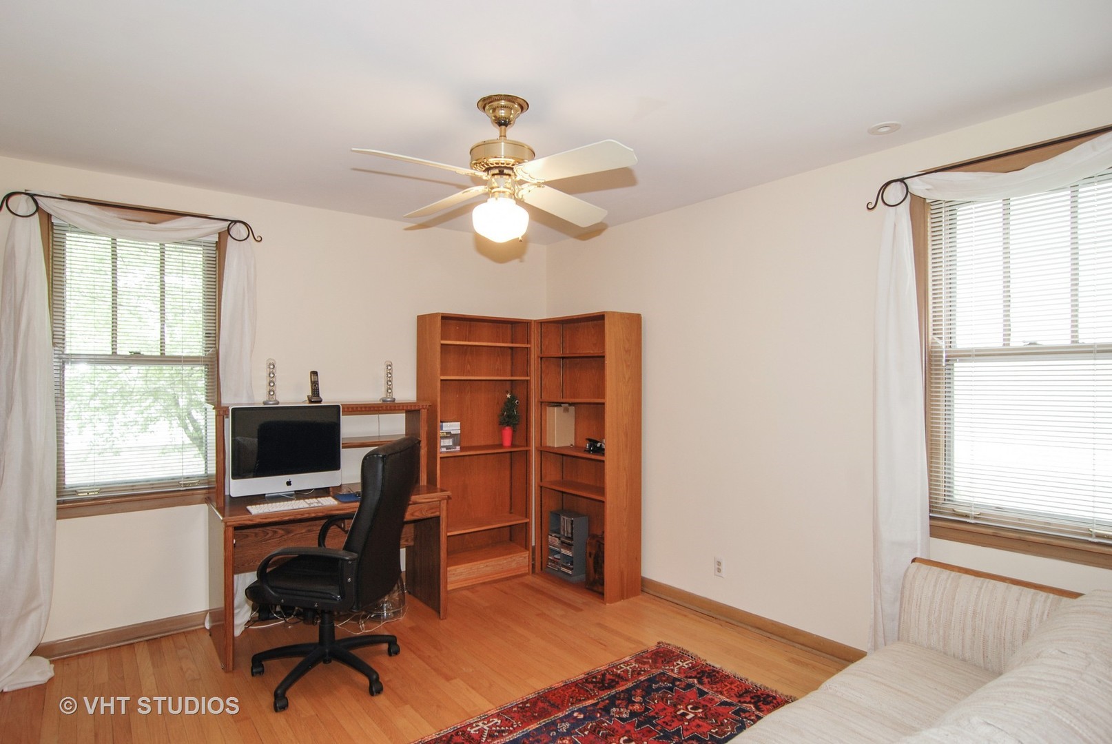 304 Blackhawk Road Riverside, IL 60546 - Photo 9 of 20