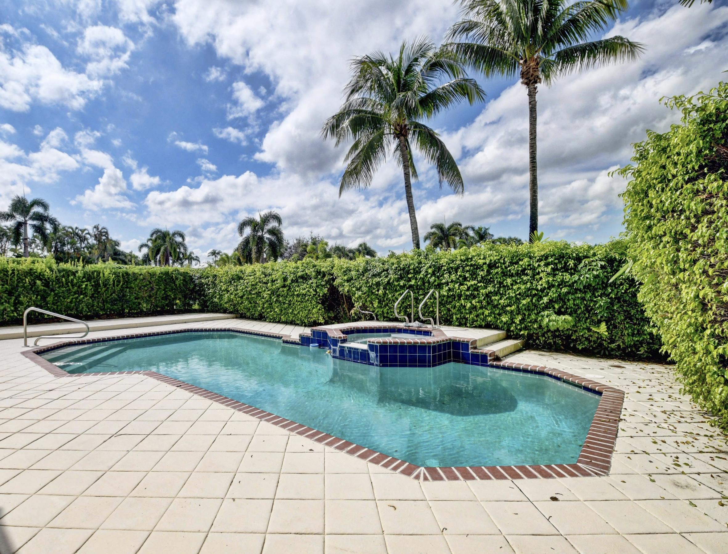 17281 Huntington Park Way Boca Raton, FL 33496 - Photo 33 of 34 Pool