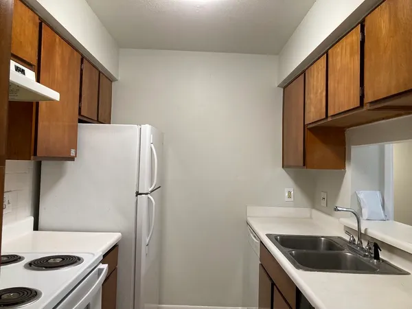 $1,150 | 3075 Walnut Bend Lane, Unit 33, Houston, TX 77042