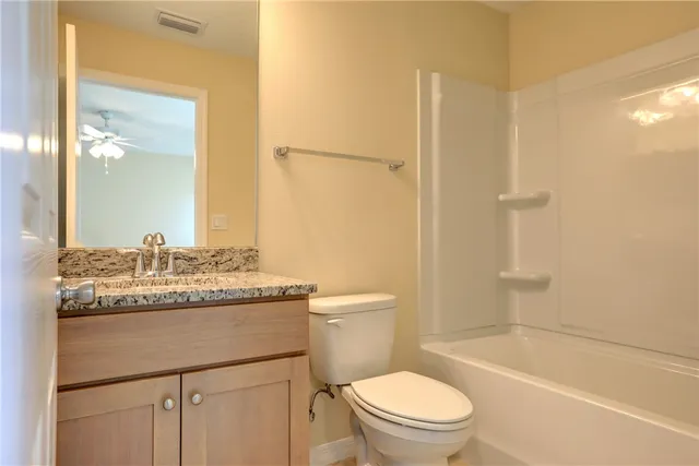 $2,000 | 8476 104th Avenue, Vero Beach, FL 32967