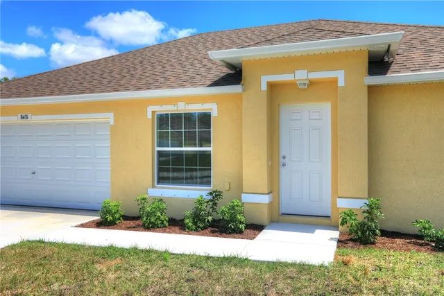 $2,000 | 8476 104th Avenue, Vero Beach, FL 32967