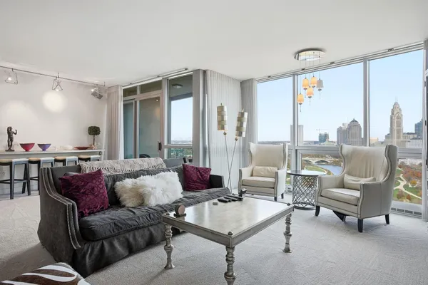 $525,000 | 1 Miranova Place, Unit 2030, Columbus, OH 43215