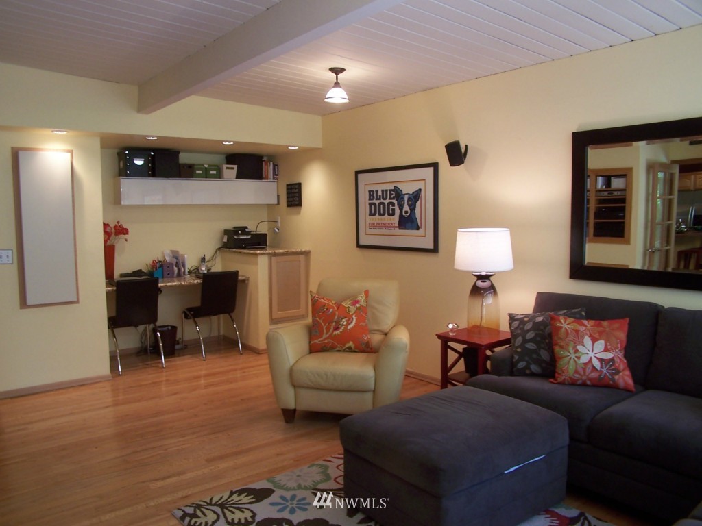 10718 Nottingham Road Edmonds, WA 98020 - Photo 6 of 14 Gallery Image 6