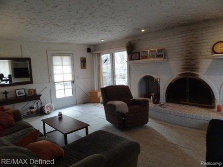 496 Ridgewood Road Rochester, MI 48306 - Photo 18 of 25 Living Room