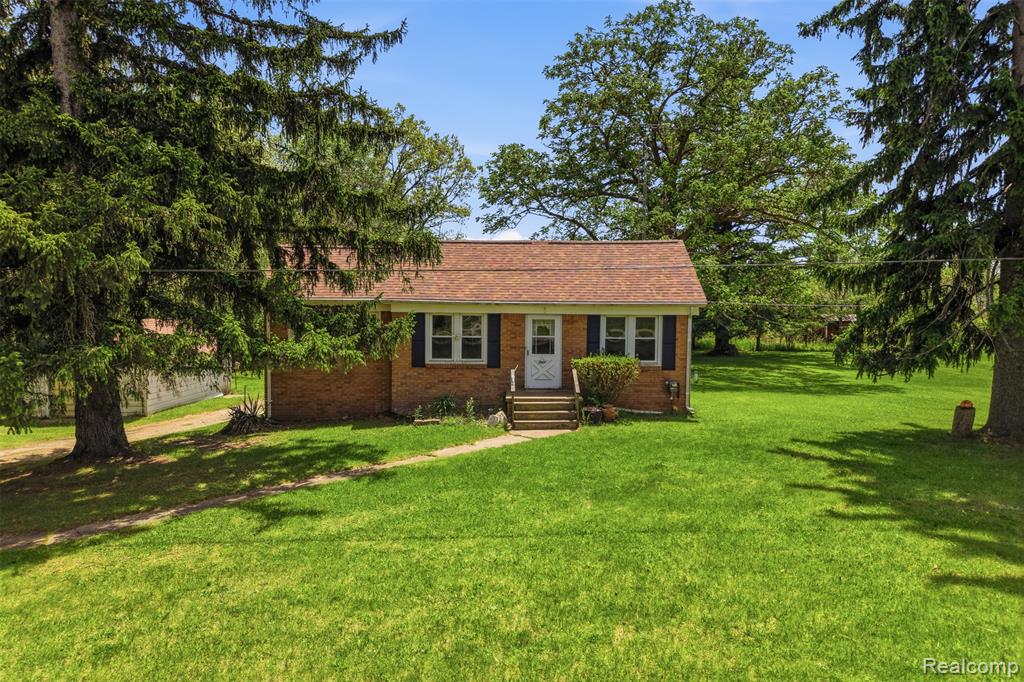 3405 West Coon Lake Road Howell, MI 48843 - Photo 28 of 36