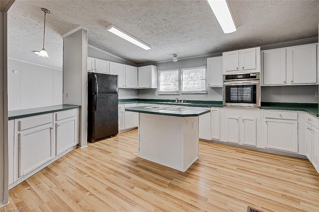 1614 Manorview Road Asheboro, NC 27205 - Photo 19 of 39 Gallery Image 19