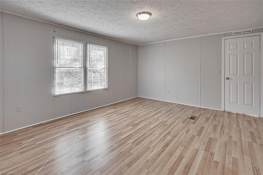 1614 Manorview Road Asheboro, NC 27205 - Photo 24 of 39 Gallery Image 24