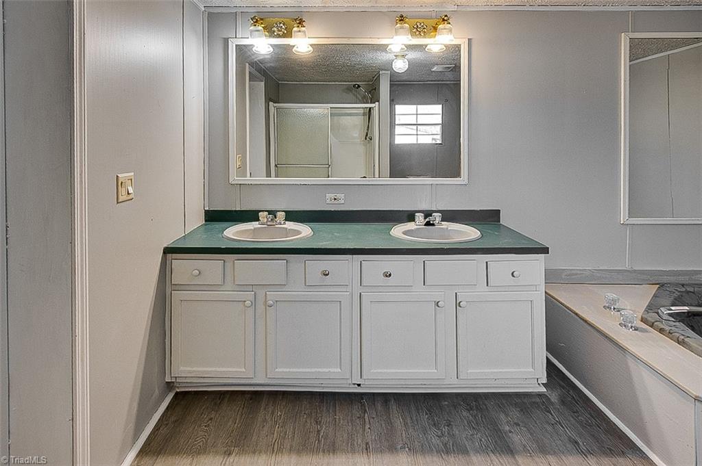 1614 Manorview Road Asheboro, NC 27205 - Photo 27 of 39 Gallery Image 27