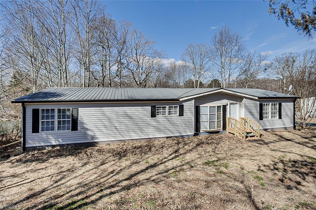 1614 Manorview Road Asheboro, NC 27205 - Photo 3 of 39 Gallery Image 3