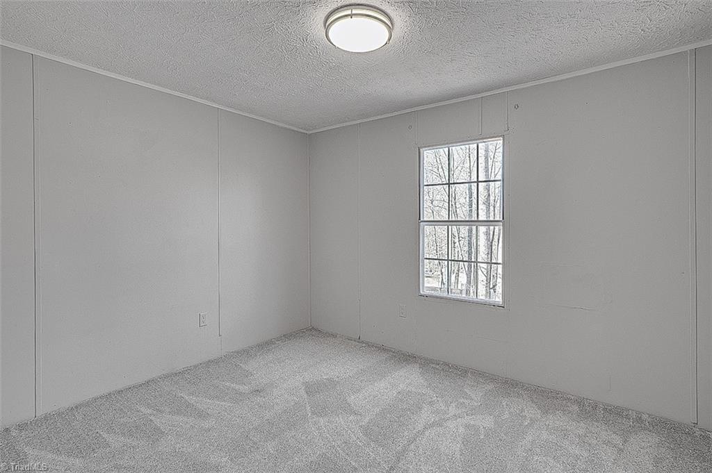 1614 Manorview Road Asheboro, NC 27205 - Photo 32 of 39 Gallery Image 32