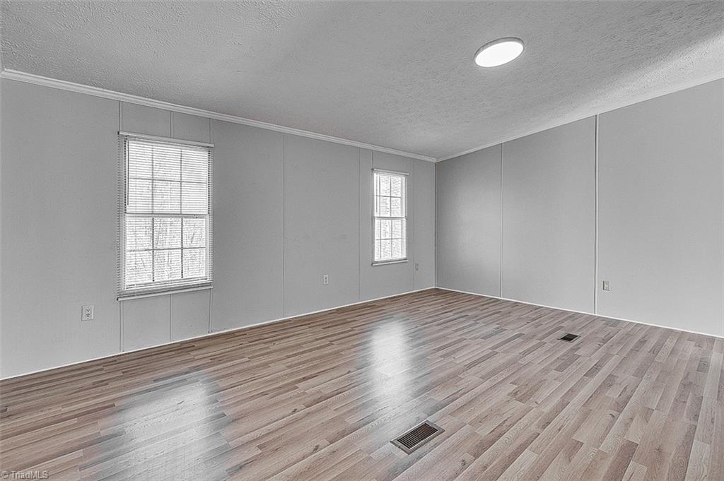 1614 Manorview Road Asheboro, NC 27205 - Photo 10 of 39 Gallery Image 10
