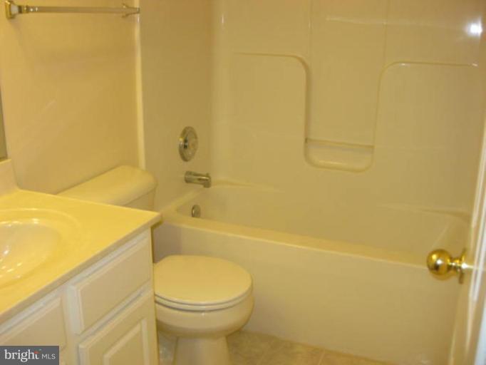 4176 Midland Road Midland, VA 22728 - Photo 11 of 26 Bath #3