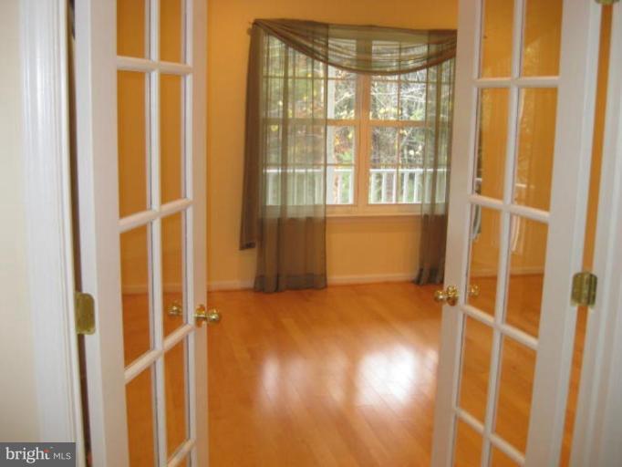 4176 Midland Road Midland, VA 22728 - Photo 17 of 26 Living Room