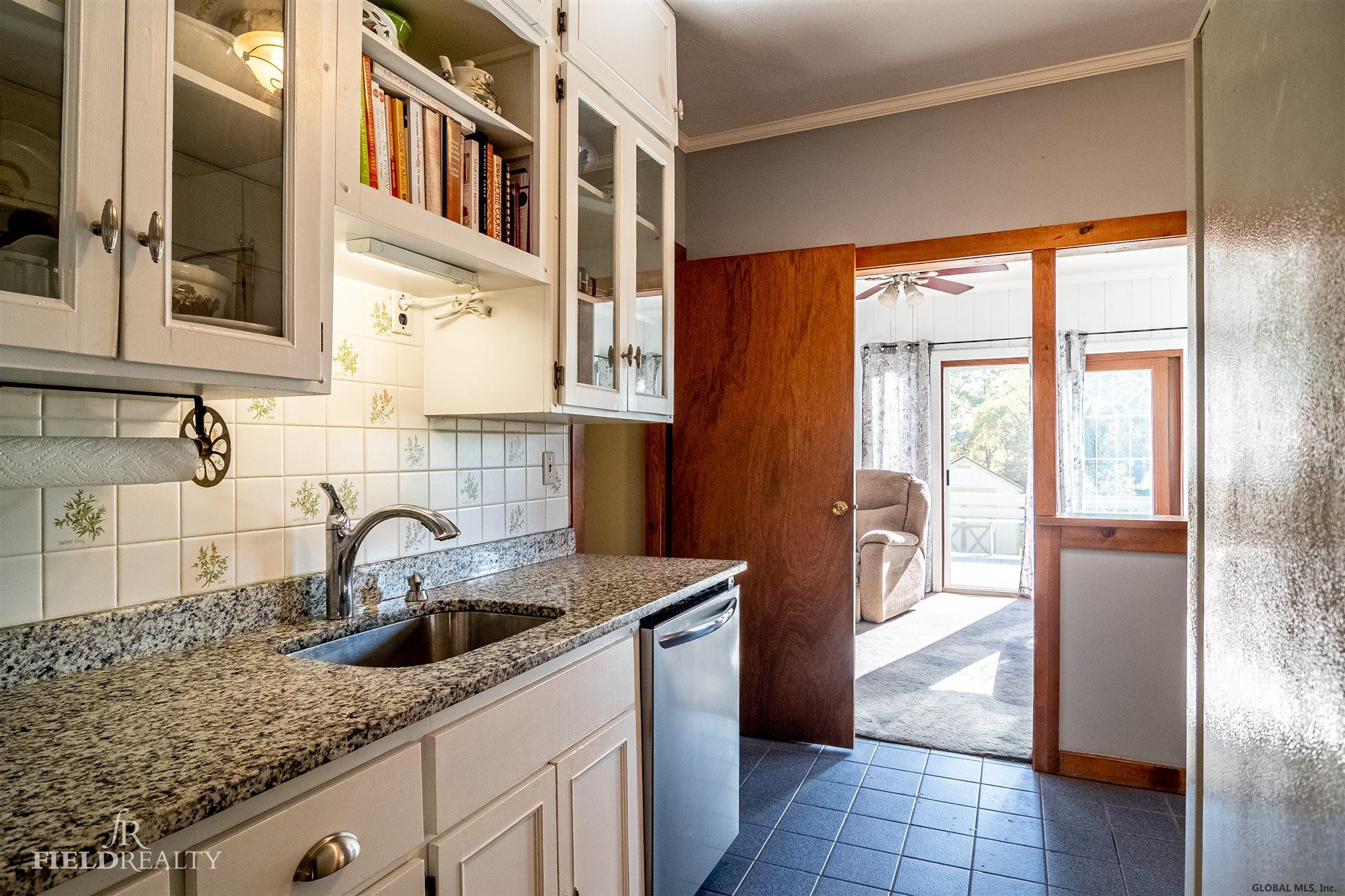 326 Watervliet Shaker Road Colonie, NY 12189 - Photo 8 of 37 Photo 8