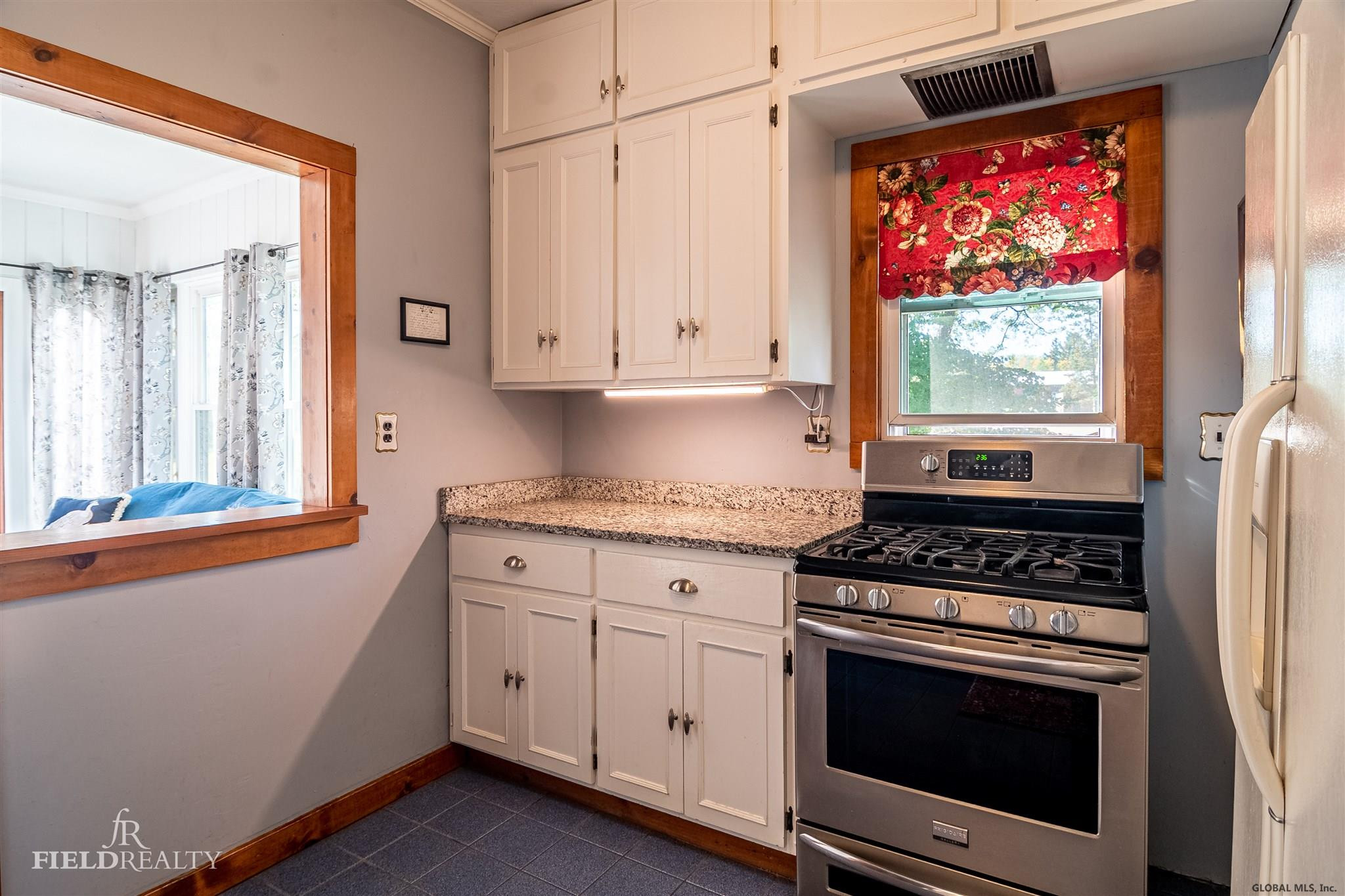 326 Watervliet Shaker Road Colonie, NY 12189 - Photo 9 of 37 Photo 9