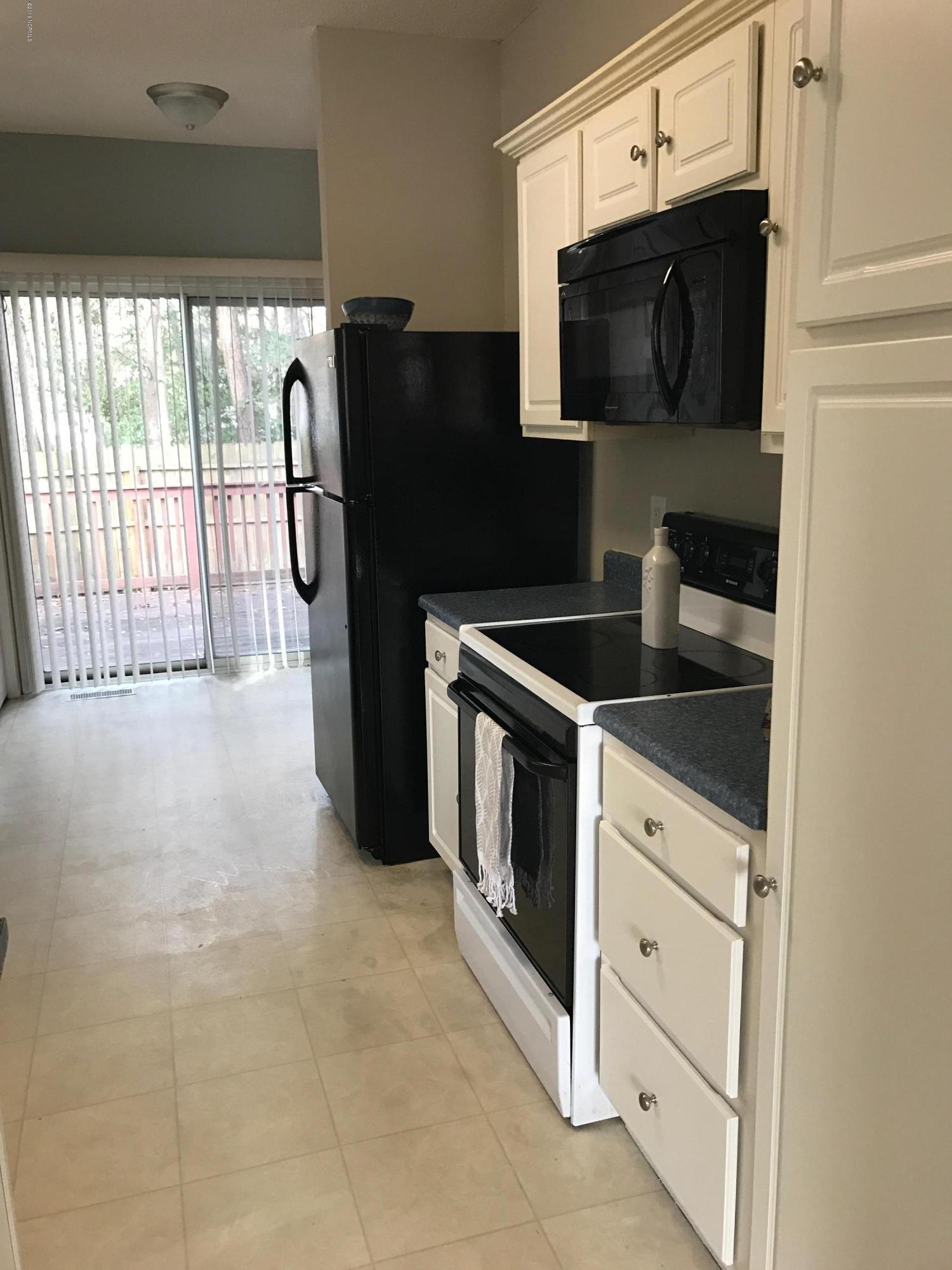 402 Ridge Road Wilmington, NC 28412 - Photo 7 of 19 IMG_3353