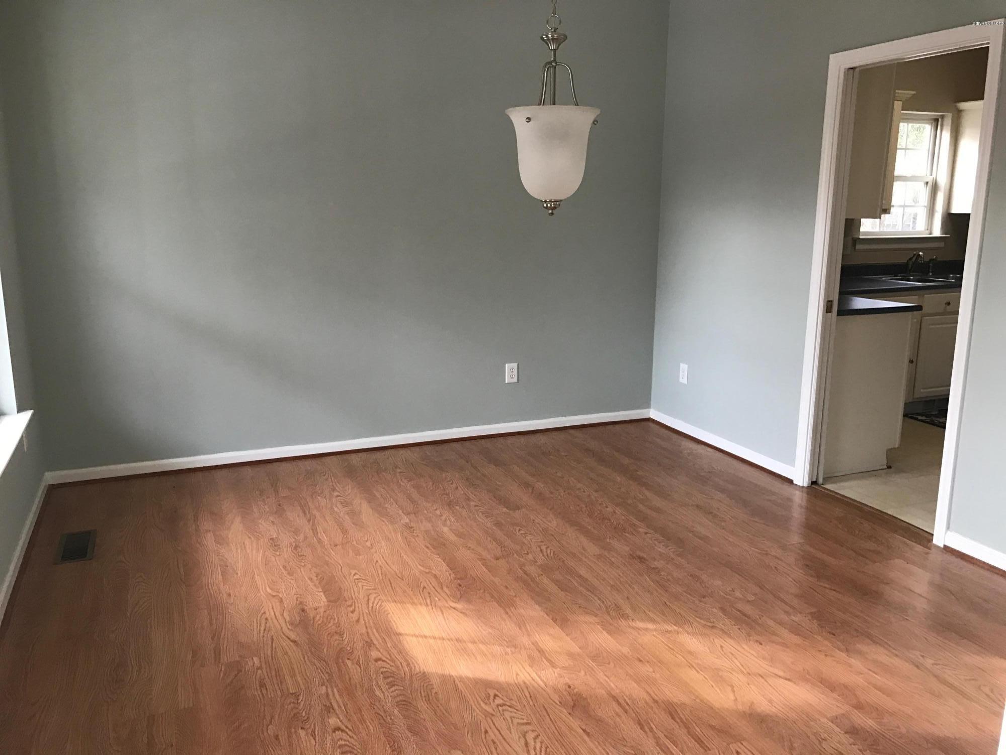 402 Ridge Road Wilmington, NC 28412 - Photo 9 of 19 IMG_3355