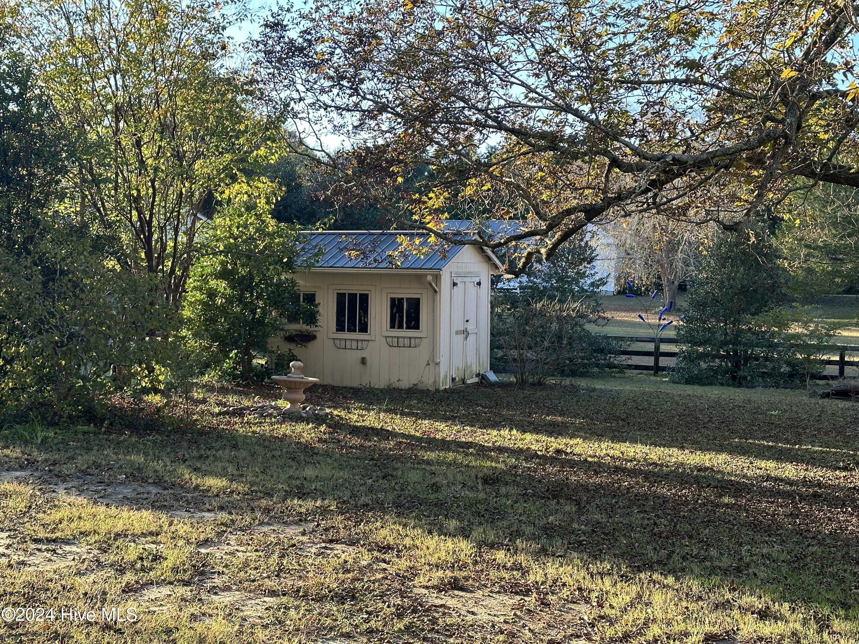 594 Yadkin Road Southern Pines, NC 28387 - Photo 9 of 43 IMG_2661