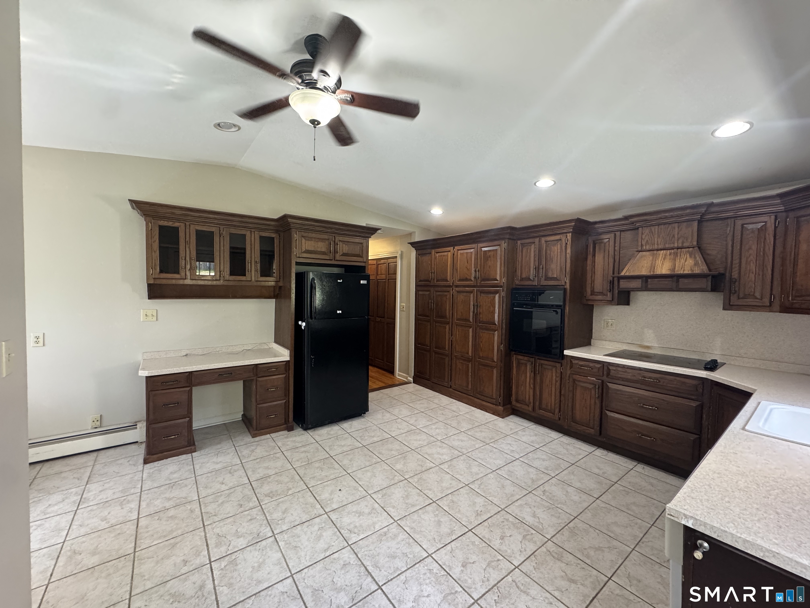 2192 Waterbury Road Cheshire, CT 06410 - Photo 3 of 19
