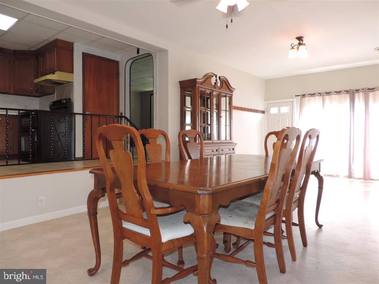 2080 City View Road York, PA 17406 - Photo 4 of 26 Gallery Image 4