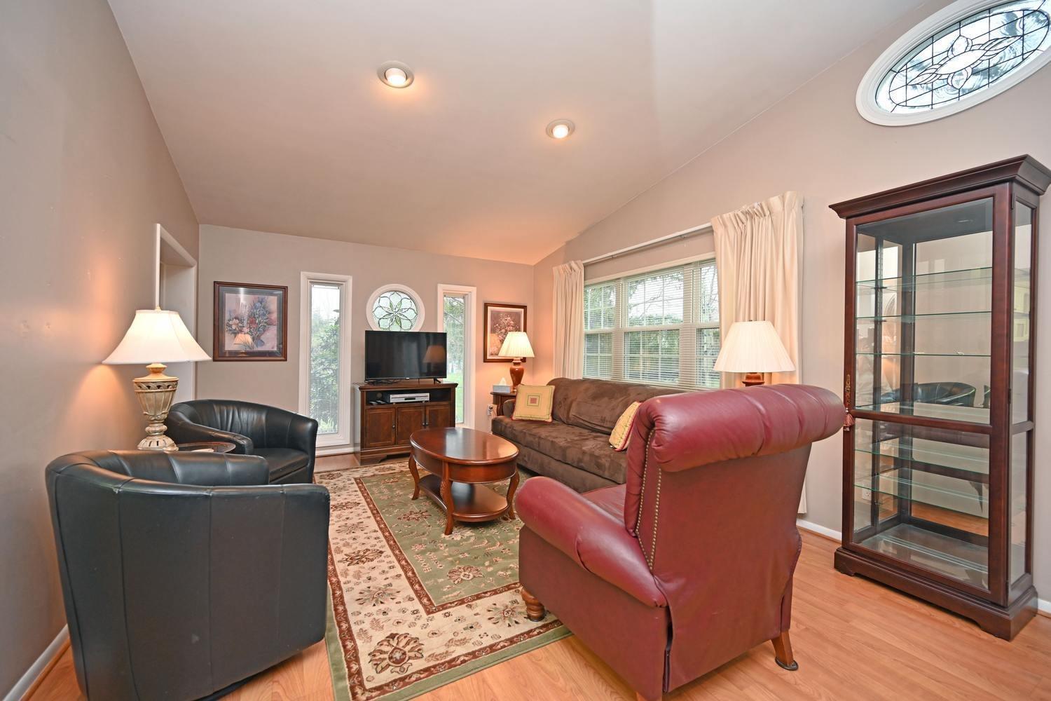 1038 Pamela Road Cincinnati, OH 45255 - Photo 10 of 43