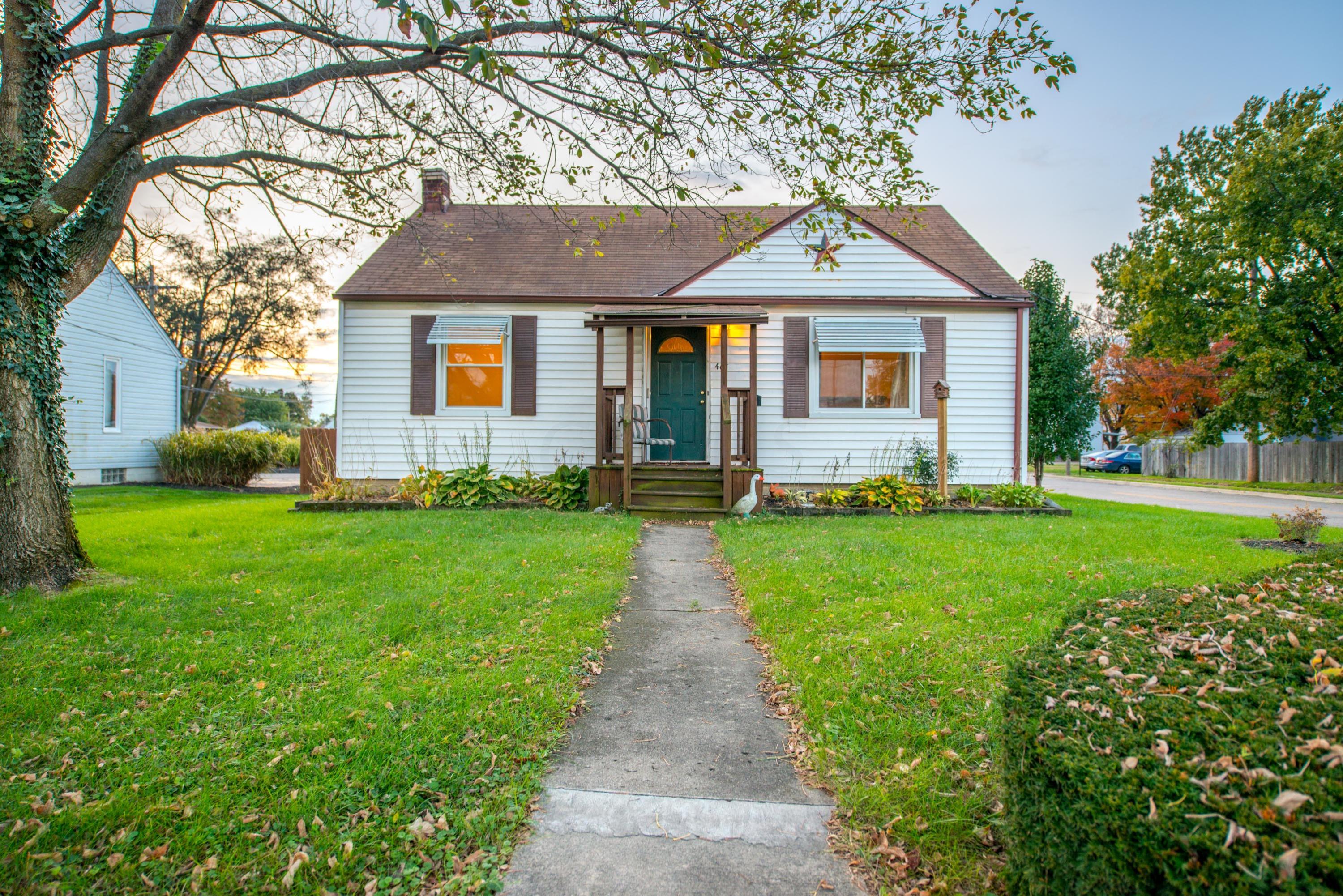 465 South Yearling Road Columbus, OH 43213 - Photo 1 of 31