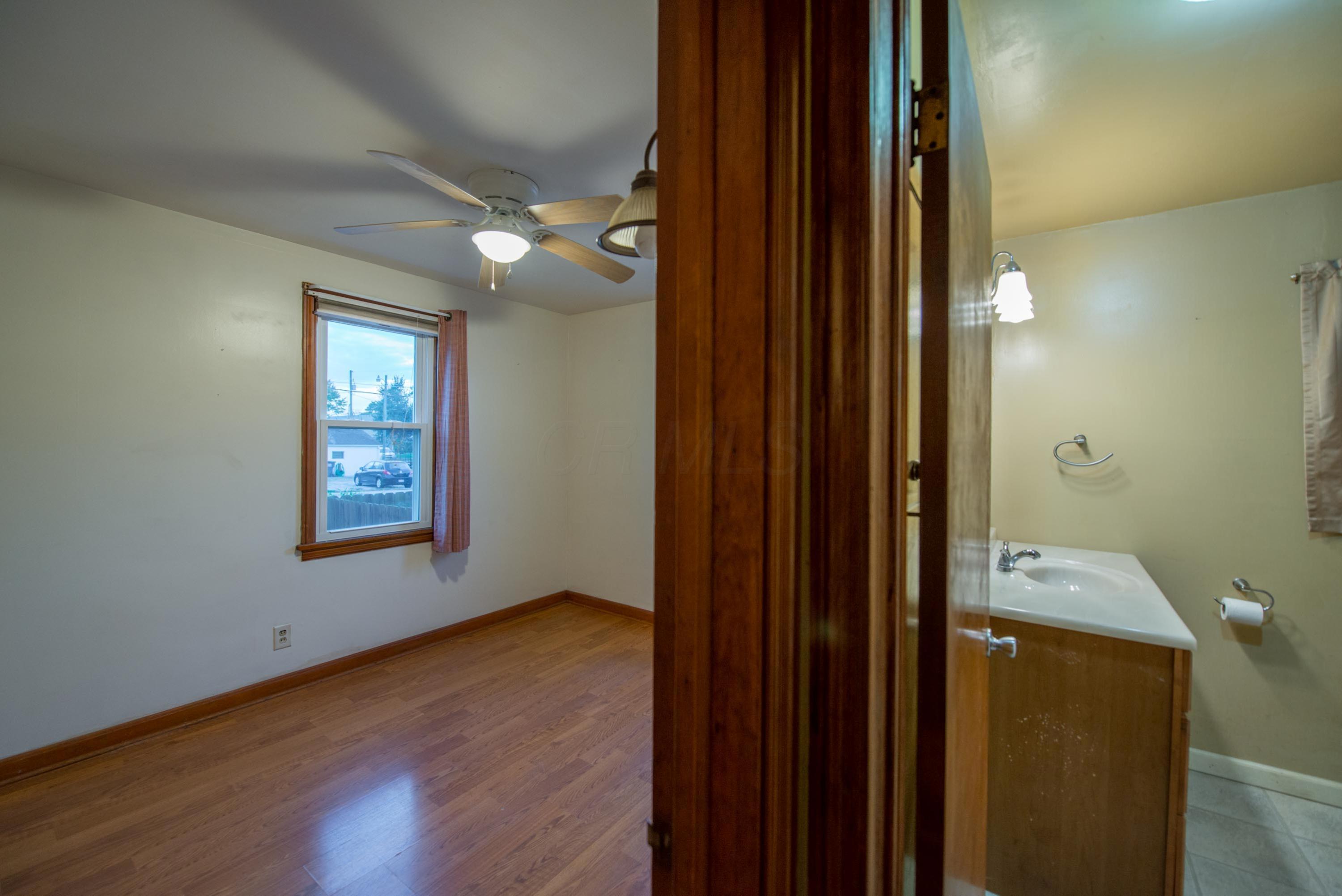 465 South Yearling Road Columbus, OH 43213 - Photo 17 of 31