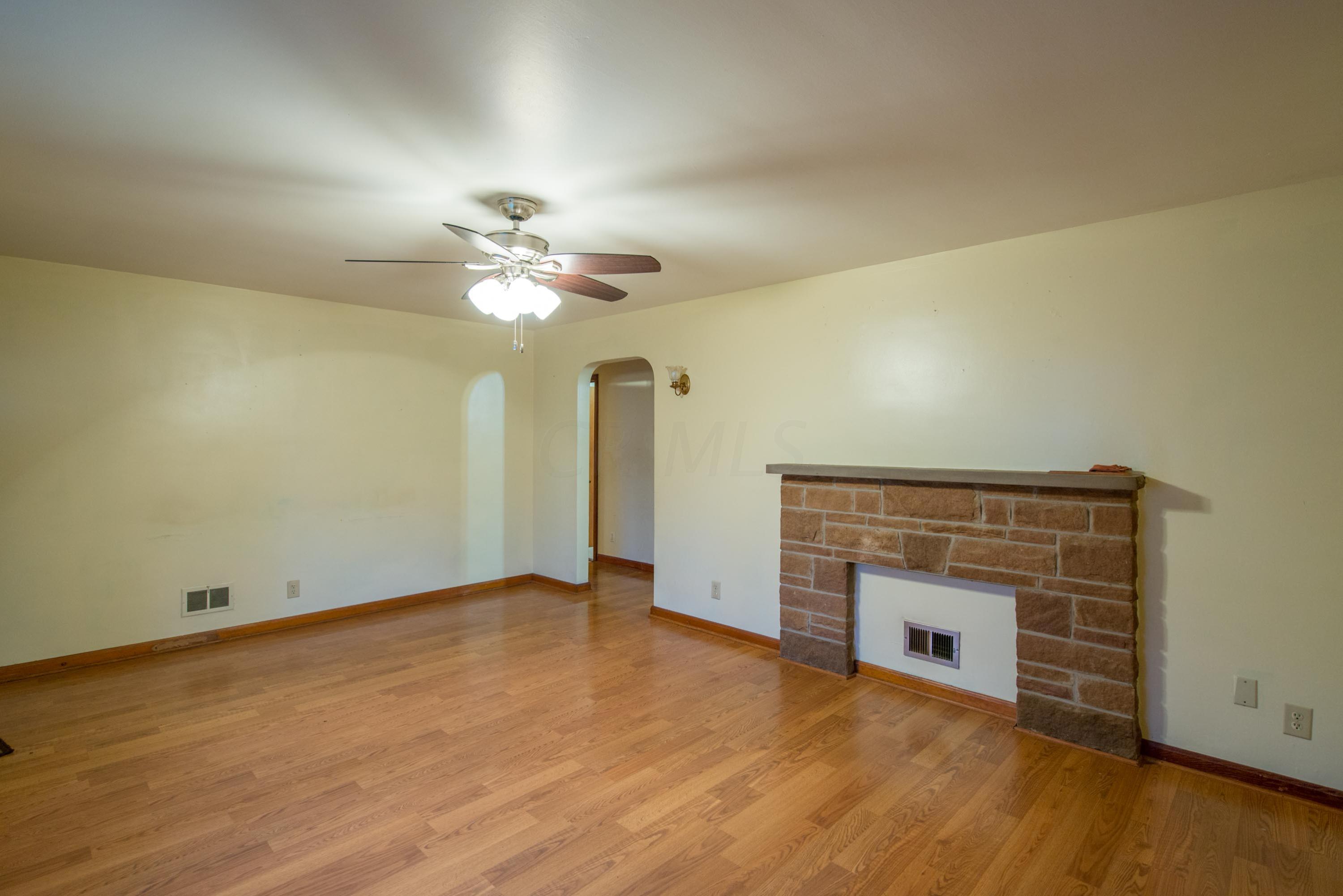 465 South Yearling Road Columbus, OH 43213 - Photo 5 of 31